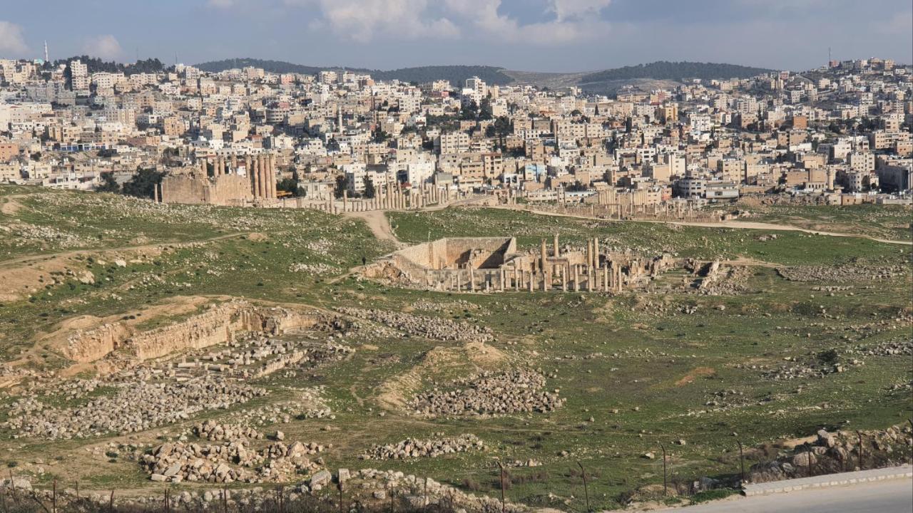 Hadrian'S Arch Hotel Jarash Luaran gambar