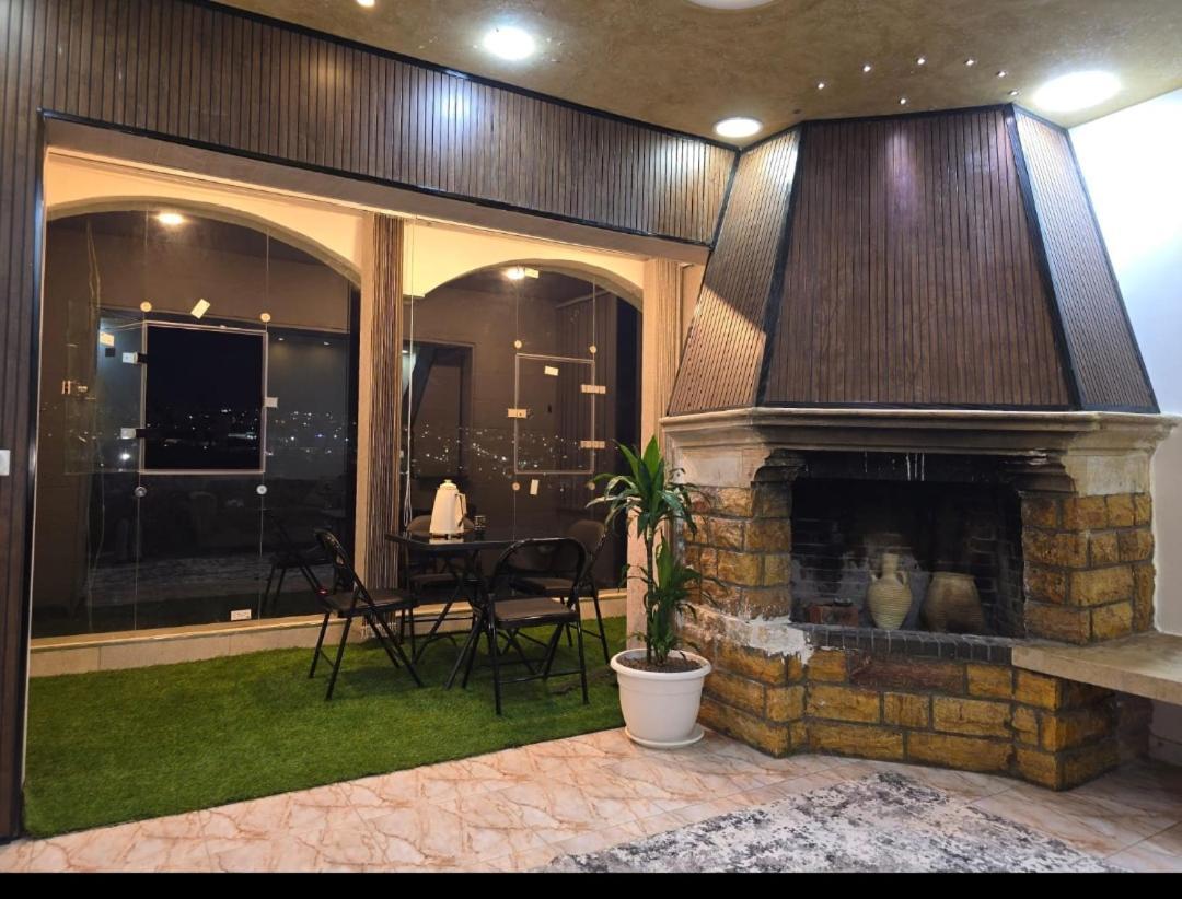 Hadrian'S Arch Hotel Jarash Bilik gambar